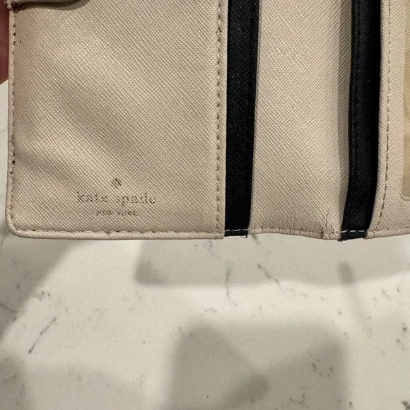 Kate Spade Black and Cream Bow Wallet - Picture 5 of 12